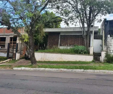 Casa com 2 quartos à venda na Rua Carlos Huber, --, Três Figueiras, Porto Alegre