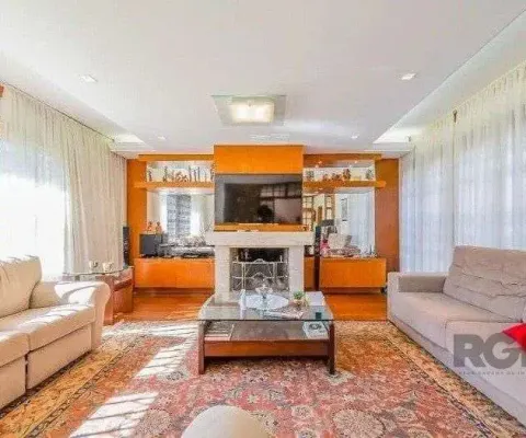 Casa 221m² - 3 dormitórios, 1 suíte, 4 vagas de garagem no bairro vila assunção