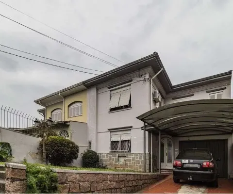 Casa com 3 quartos à venda na Rua Veador Porto, --, Santana, Porto Alegre