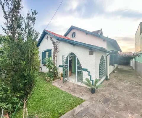 Casa residencial com 3 quartos, sendo 1 suíte e 3 banheiros, no bairro santa teresa em porto alegre, rs