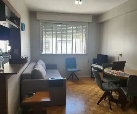 Apartamento de 1 quarto e uma vaga de garagem no bairro floresta em porto alegre