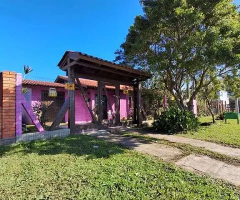 Oportunidade única em nova tramandaí – casa com 2 dormitórios + 2 kitnets nos fundos!