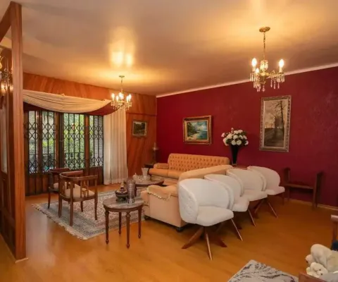 Casa à venda com 280m², 4 quartos e 2 vagas no bairro auxiliadora