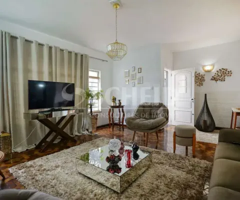 Casa sobrado no brooklin com 3quartos sendo 1suíte com 2 vagas de garagem, 200,00m² total/terreno.