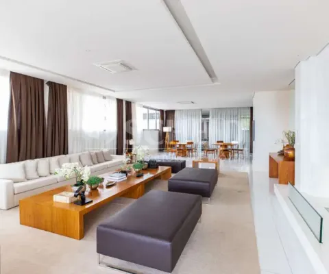 Cobertura á venda no campo belo com 839m², 4 quartos sendo 4 suítes, 7 vagas.