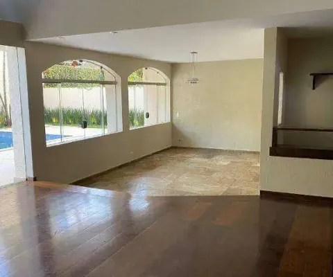 Casa  ideal para retrofit  no condomínio alphaville 2, oportunidade!