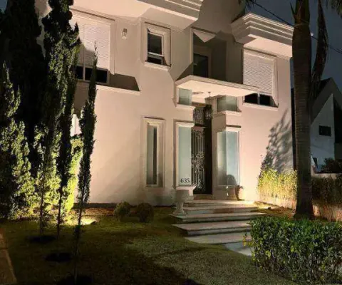 Casa estilo neoclássico 560 terreno 660 área construída, 5 suítes e elevador