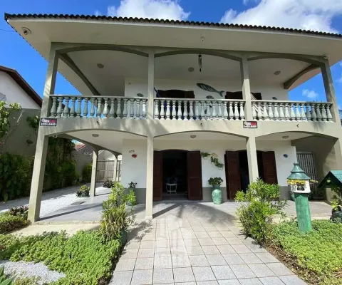 Casa com 4 quartos à venda na Rua Noruega, 275, Praia de Leste, Pontal do Paraná