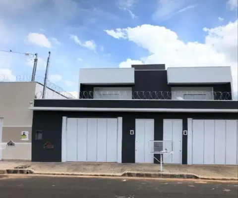 Casa sobrado com 3 quartos, iluminação em led, 2 vagas no bairro vida nova em uberlândia!!!