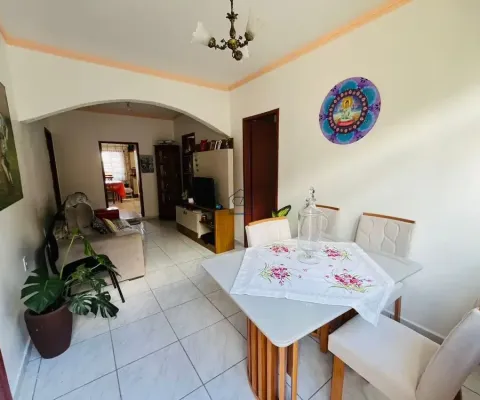 Casa com 4 quartos sendo 01 suíte 02 bwc localizado em barreiros, são josé - sc.