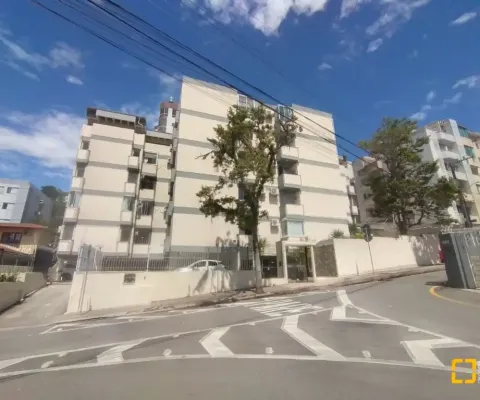 Apartamento com 03 quartos 01 bwc localizado em coqueiros florianópolis sc.