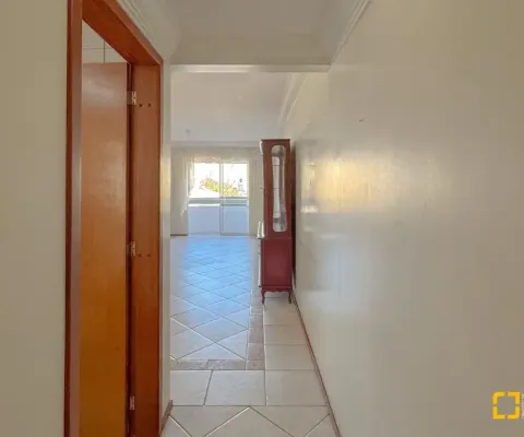 Apartamento com 03 quartos sendo 01 suíte 03 bwc localizado no centro de florianópolis sc.