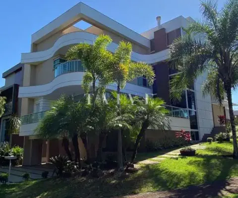 Triplex de luxo 500m² úteis/4 suítes no cond. alphaville ii, churrasqueira /piscina, ar condicionad