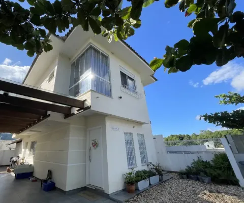 Casa em condomínio fechado com 3 quartos à venda na Rodovia João Gualberto Soares, 4545, São João do Rio Vermelho, Florianópolis