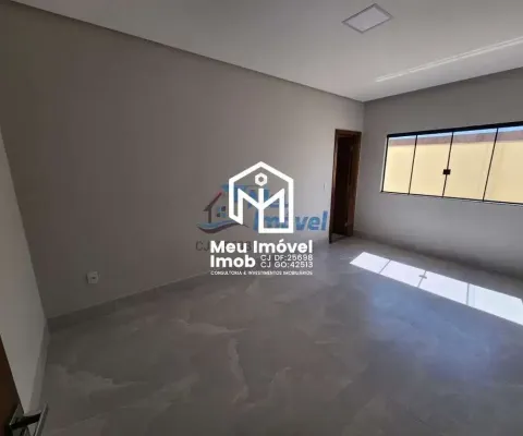 Casa com 3 quartos à venda na Avenida Íris Luiz Solano, S/n, Setor Fumal, Luziânia