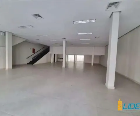 Excelente imóvel comercial amplo e reformado na região central