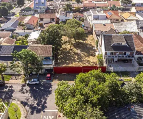 Terreno à venda na Rua Theóphilo Mansur, 585, Novo Mundo, Curitiba