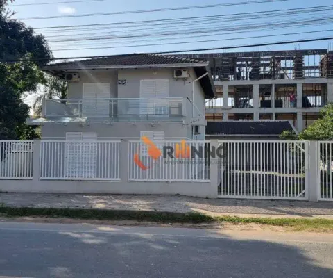 Casa com 4 dormitórios à venda, 205 m² por r$ 1.480.000,00 - praia do sayzinho - itapoá/sc