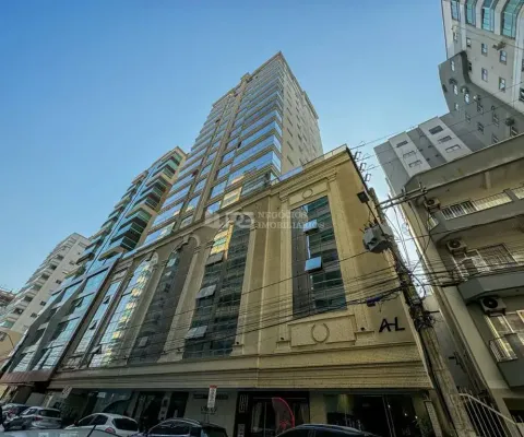 Apartamento alto padrão próximo ao mar, meia praia, itapema - sc