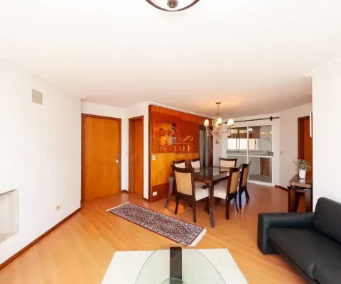 Apartamento com 3 quartos para alugar na Avenida República Argentina, Água Verde, Curitiba