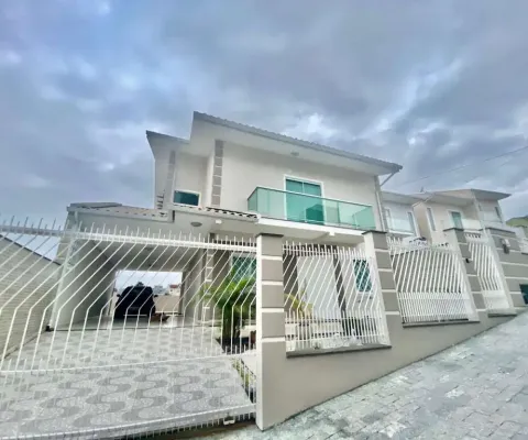 Casa com 3 quartos à venda na Rua Miguel de Souza, 102, Forquilhas, São José