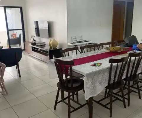 Apartamento com 142 m², 3 quartos e área externa no bairro de manaíra
