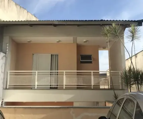 Casa com 3 quartos à venda na Rua Vasco Brancaleoni, Centro, Guarulhos