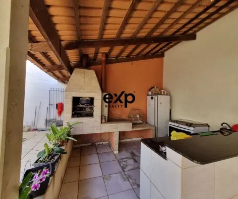 Casa com 4 quartos à venda na 15 de Novembro, 80, Loteamento Brasiliense, Catalão