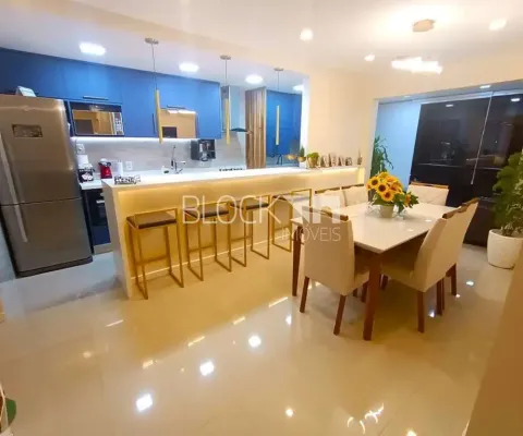 Cobertura com 3 quartos sendo 2 suítes com excelente infraestrutura