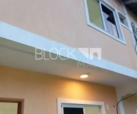 Jacarepaguá | casa de condomínio 2 quartos, sendo 2 suites