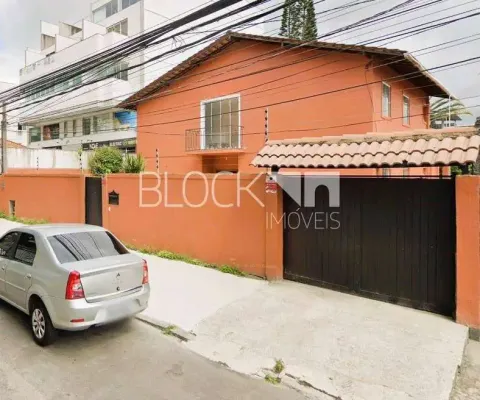 Recreio dos bandeirantes | casa de rua 5 quartos, sendo 3 suites
