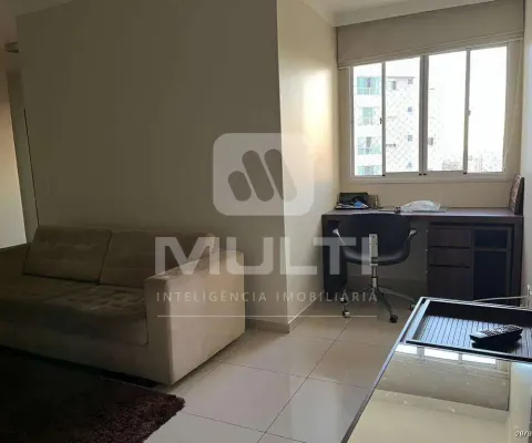 Cobertura com 3 quartos para alugar no Santa Mônica, Uberlândia 