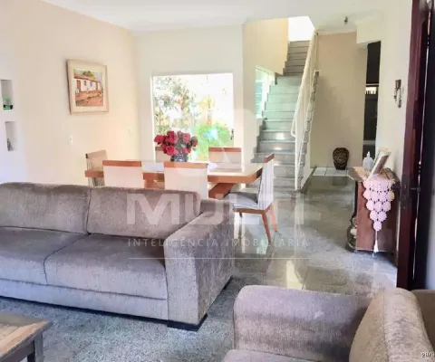 Casa com 6 quartos à venda no Cazeca, Uberlândia 