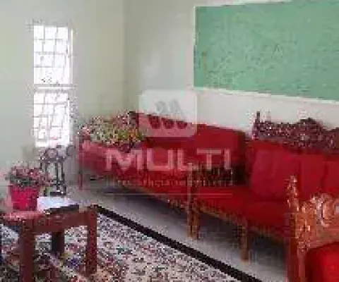 Casa com 3 quartos à venda no Santa Mônica, Uberlândia 