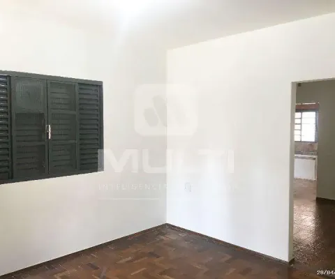 Casa com 4 quartos à venda no Tabajaras, Uberlândia 