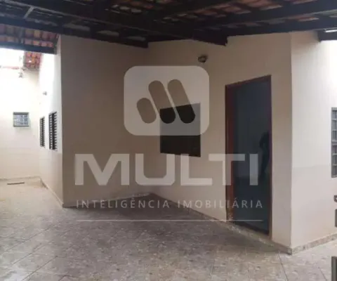 Casa com 3 quartos à venda no São Lucas, Uberlândia 