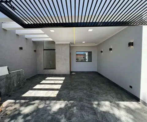 Casa com 3 quartos à venda na Rua Toledo, 290, Loteamento Madrid, Maringá