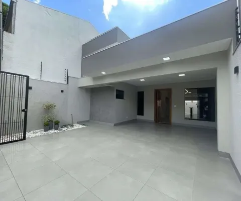Casa com 3 quartos à venda na Rua Bolívar, 45, Vila Morangueira, Maringá