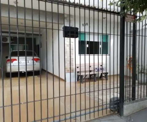 Casa com 3 quartos à venda na Rua Vereador Tetuo Nishiyama, 836, Parque Industrial I, Maringá