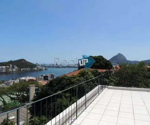 Casa com 3 quartos para alugar na Caio de Melo Franco, Jardim Botânico, Rio de Janeiro