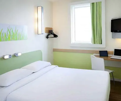 Flat ibis budget vitória disponível para venda com 12m²