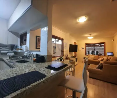 Casa com 2 quartos à venda na Rua Madagascar, Socorro, São Paulo