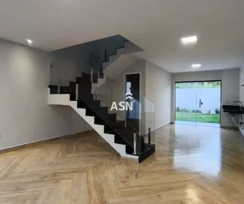 Casa com 3 quartos à venda no Vale das Palmeiras, Macaé 