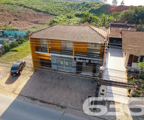 Casa com 3 quartos à venda na Rua dos Mecânicos, 6677, Paranaguamirim, Joinville
