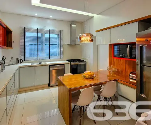 Casa em condomínio fechado com 3 quartos à venda na Rua Santa Catarina, 192, Floresta, Joinville