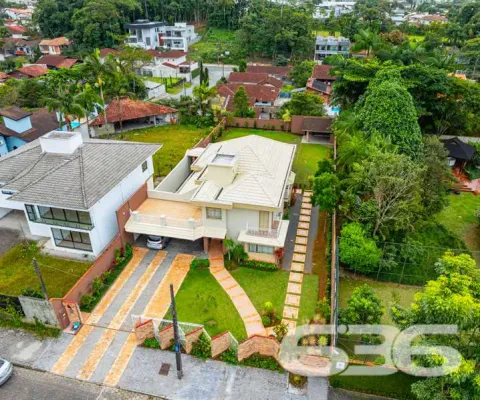 Casa com 3 quartos à venda na Rua Quinze de Novembro, 140, Glória, Joinville