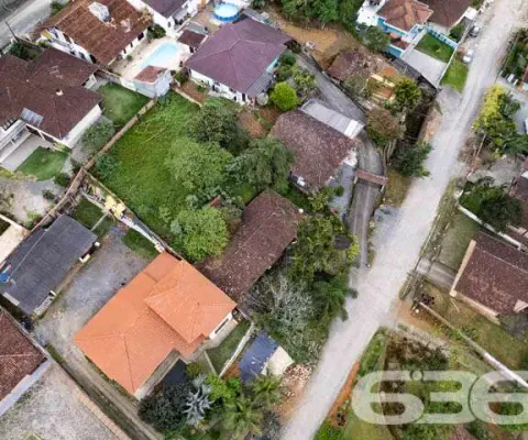 Terreno à venda na Rua Papa João XXIII, 265, Iririú, Joinville
