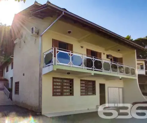 Casa com 5 quartos à venda na Rua Alexandre Schlemm, 361, Anita Garibaldi, Joinville