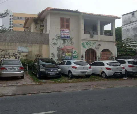Casa  no bairro da encruzilhada, residencial ou comercial.
