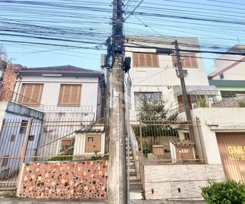 Terreno com casa e 02 apartamentos a venda no bairro centro